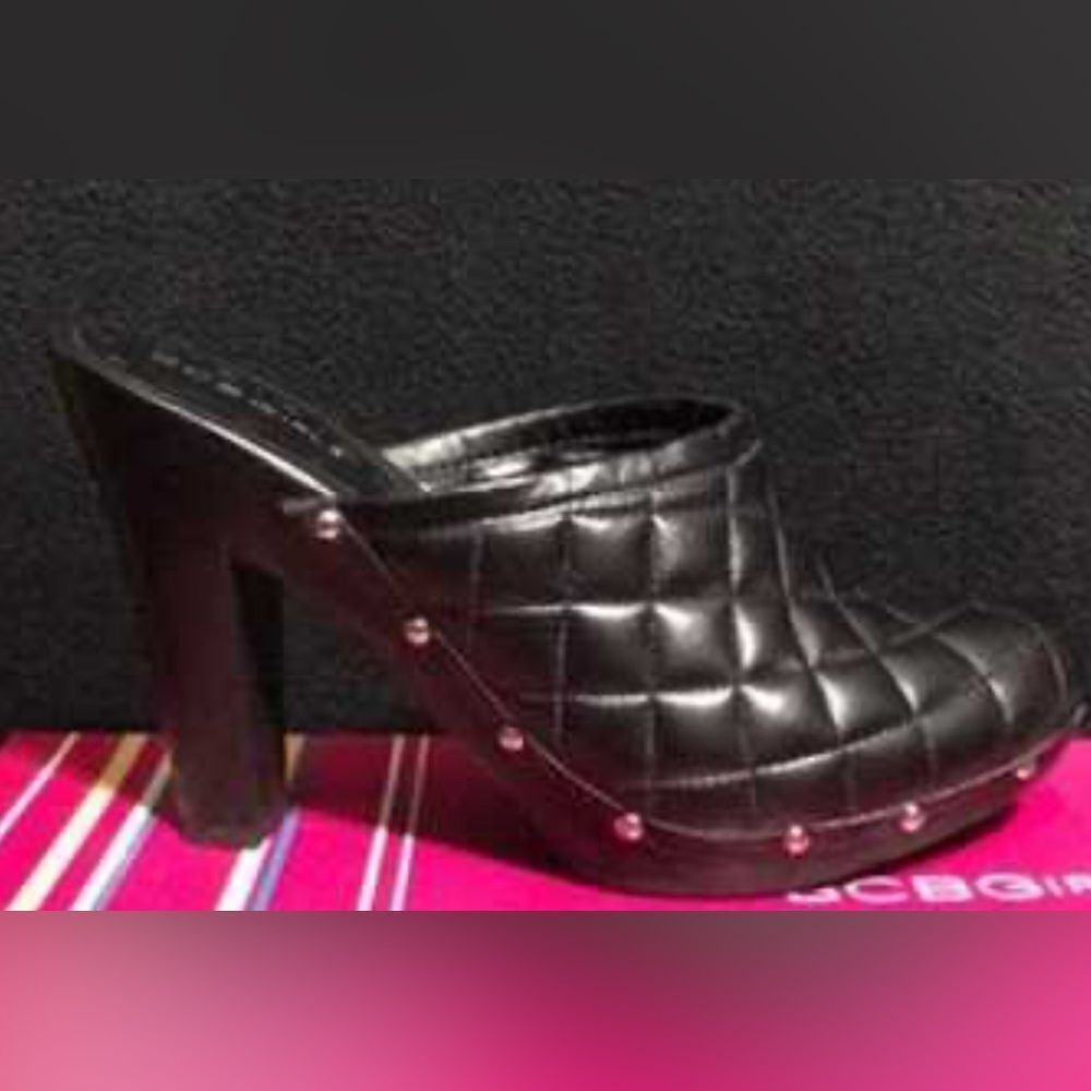 * BCBG* Quilted Leather Mules! Sz 7.5 Heeled Studded Clogs